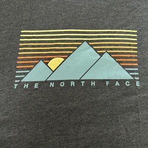 Super soft North Face tee